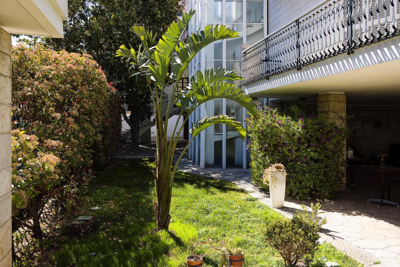 Hotel Il Giardino Di Flora Con Piscina Lecce Exterior foto