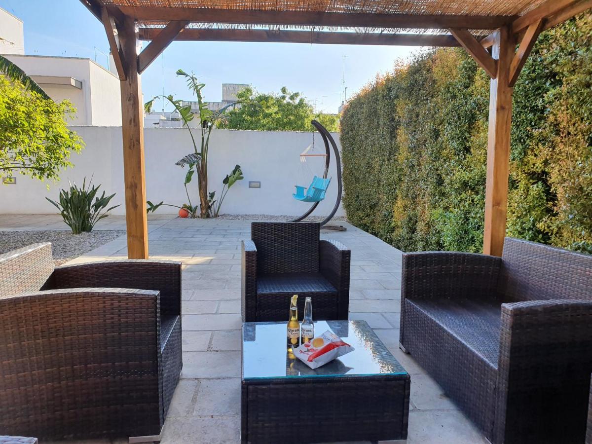 Hotel Il Giardino Di Flora Con Piscina Lecce Exterior foto