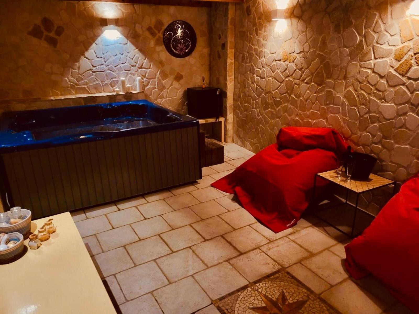 Hotel Il Giardino Di Flora Con Piscina Lecce Exterior foto