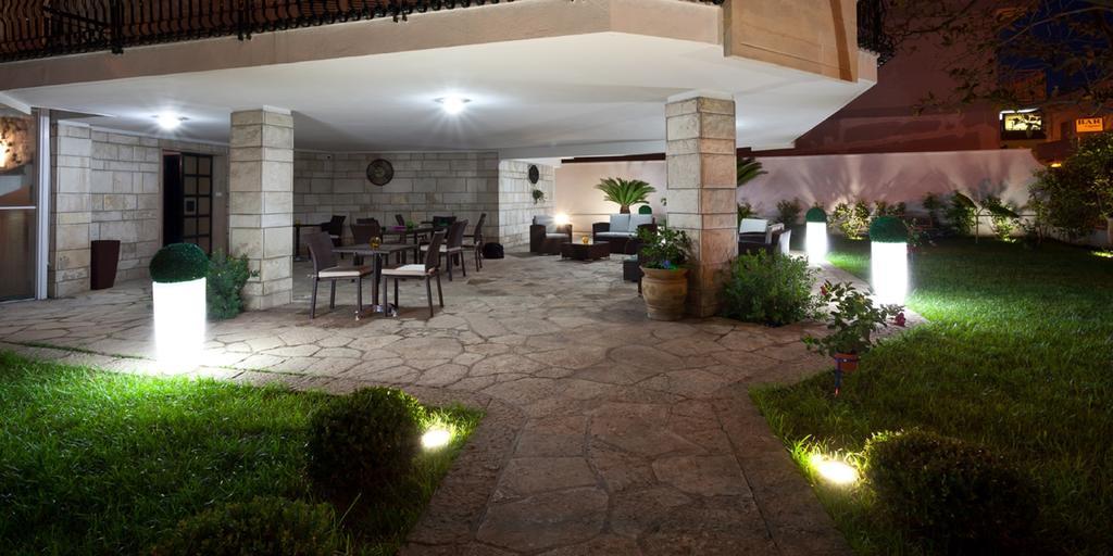 Hotel Il Giardino Di Flora Con Piscina Lecce Exterior foto